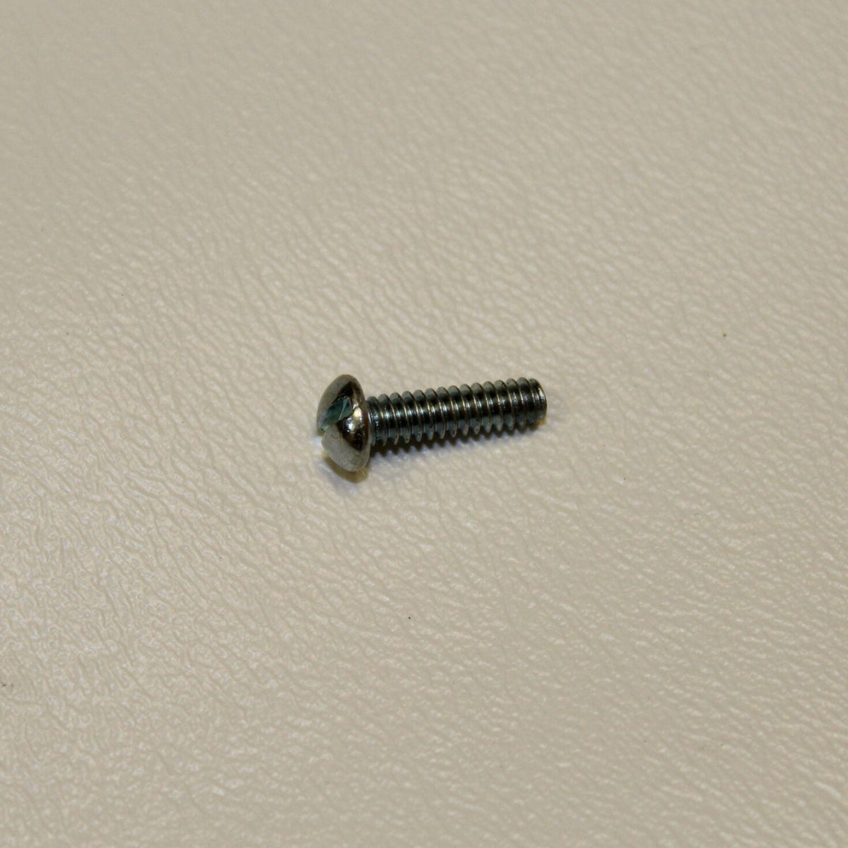 Screw (for Thermostat well) image 0