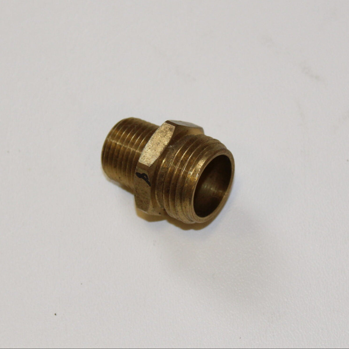 ADPT 3/8 FNPT x 3/4 NH image 0